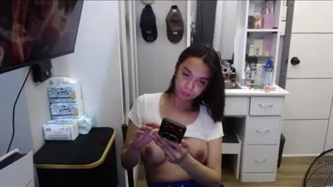 Snapshot of sexyasianzxx chatting on 06-23-26, 10:13 Sexyasianzxx online show from 06-23-26, 10:13