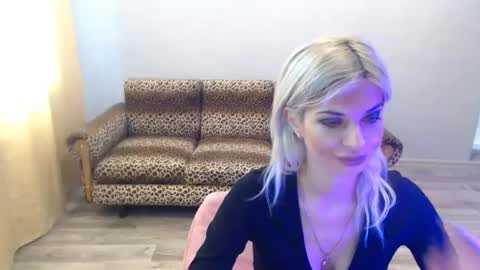 Snapshot of sexybeatriice chatting on 11-06-25, 07:31 sexybeatriice online show from 11-06-25, 07:31