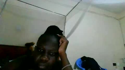 yvonne online show from 05-12-26, 03:14