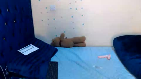 Sexybilha483 online show from 06-03-26, 06:05