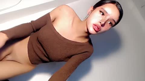 Snapshot of sexybite1 chatting on 01-22-25, 11:34 Seraphina Blaze online show from 01-22-25, 11:34