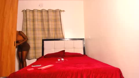 sexybootydoll online show from 03-16-26, 07:07