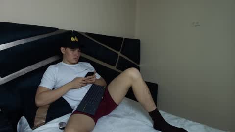 owen sky online show from 10-09-25, 02:04