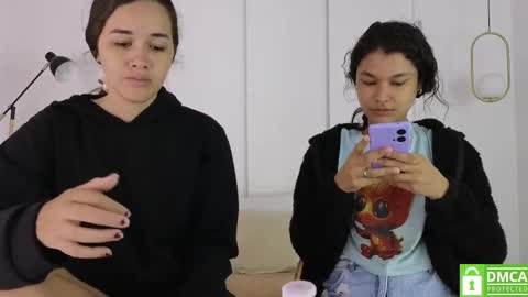 chanell and yina online show from 10-09-25, 01:09