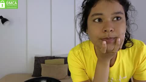 chanell and yina online show from 06-04-26, 01:39