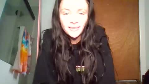 Snapshot of sexychas28 chatting on 02-15-26, 05:15 Chasity online show from 02-15-26, 05:15