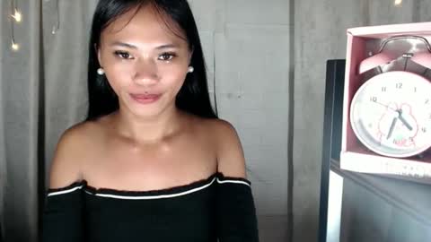 Miss Cheng online show from 09-13-25, 04:29