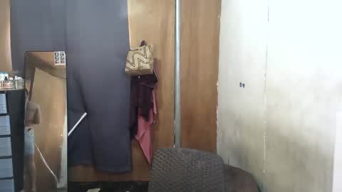 Snapshot of sexycheskax18 chatting on 05-16-26, 04:42 pretty Cheska online show from 05-16-26, 04:42