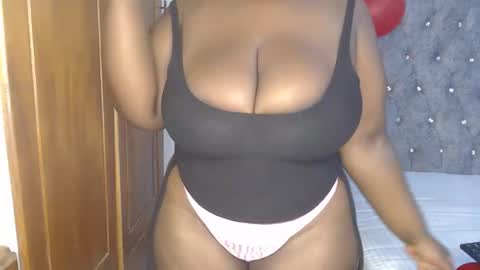 Snapshot of sexychocco_ chatting on 02-21-25, 09:00 sexychocco online show from 02-21-25, 09:00