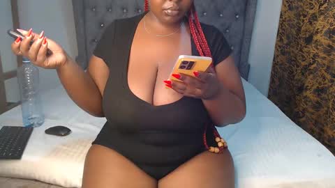 Snapshot of sexychocco_ chatting on 03-11-25, 03:23 sexychocco online show from 03-11-25, 03:23