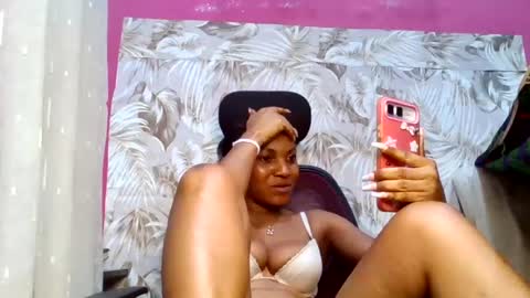 sexydoll32 online show from 06-25-26, 12:21