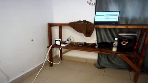 Tee online show from 06-12-26, 07:40
