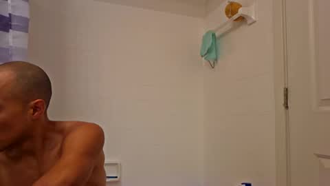 Snapshot of sexydudes420 chatting on 12-15-24, 01:11 Sexydude420 online show from 12-15-24, 01:11