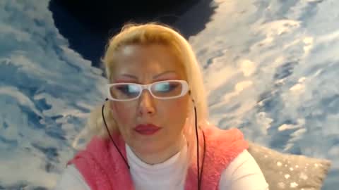 Snapshot of sexyeni chatting on 01-12-25, 10:01 ENI pvt moan your name WHEN I M NOT online you tell me in SNAPCHAT deal yes add me... FREE TWITTER magiconline101...... online show from 01-12-25, 10:01