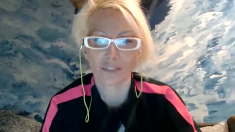 Snapshot of sexyeni chatting on 02-03-25, 12:15 ENI pvt moan your name WHEN I M NOT online you tell me in SNAPCHAT deal yes add me... FREE TWITTER magiconline101...... online show from 02-03-25, 12:15
