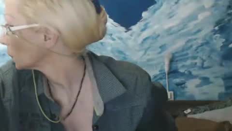 Snapshot of sexyeni chatting on 02-07-25, 11:03 ENI pvt moan your name WHEN I M NOT online you tell me in SNAPCHAT deal yes add me... FREE TWITTER magiconline101...... online show from 02-07-25, 11:03