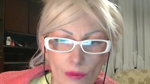 ENI pvt moan your name  WHEN I M NOT online you tell me in SNAPCHAT deal yes add me...  FREE TWITTER magiconline101...... online show from 06-08-26, 01:28