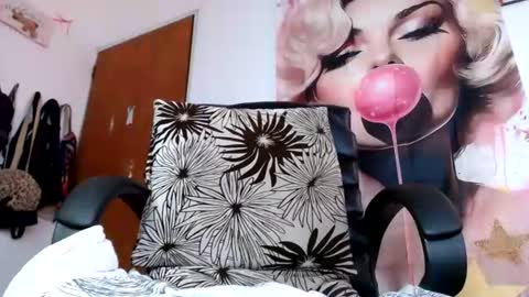 Mary online show from 07-28-26, 10:20