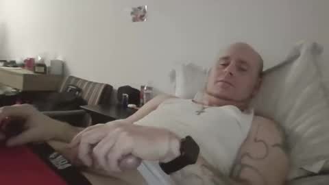 Snapshot of sexyfredy7722 chatting on 01-15-26, 04:00 sexyfredy7722 online show from 01-15-26, 04:00