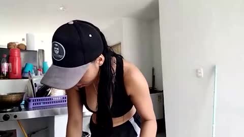 sexygril01 online show from 11-05-25, 04:51