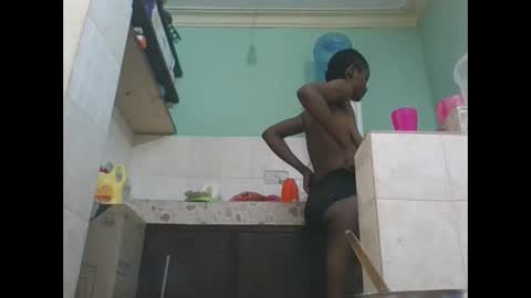 Snapshot of sexyhotgal23 chatting on 12-20-24, 05:18 REBECCAH online show from 12-20-24, 05:18