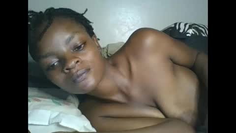 Snapshot of sexyhotgal23 chatting on 02-13-25, 09:17 REBECCAH online show from 02-13-25, 09:17