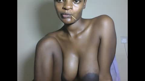 Snapshot of sexyhotgal23 chatting on 10-09-25, 02:26 REBECCAH online show from 10-09-25, 02:26