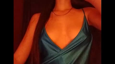 Snapshot of sexyideusa chatting on 09-20-25, 09:27 Sexy online show from 09-20-25, 09:27