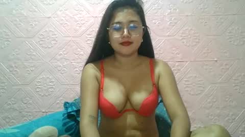Snapshot of sexyjessa20 chatting on 06-12-26, 11:03 sexyjessa20 online show from 06-12-26, 11:03