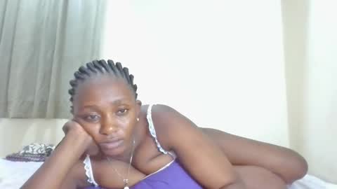 Snapshot of sexyjoane chatting on 10-20-25, 03:34 JOAN online show from 10-20-25, 03:34