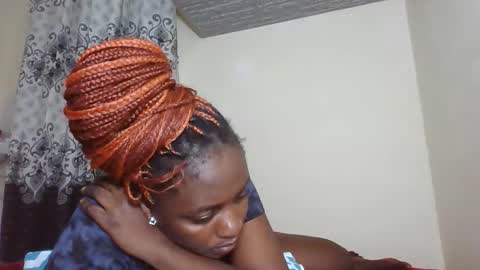 Snapshot of sexyjoane chatting on 12-14-25, 11:42 JOAN online show from 12-14-25, 11:42