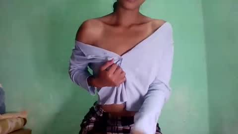 sexyjolie586 online show from 05-28-26, 07:38