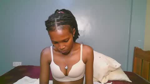 Snapshot of sexyjulie340 chatting on 07-28-26, 06:20 sexyjulie online show from 07-28-26, 06:20