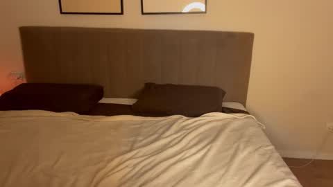 arya online show from 11-28-25, 08:44