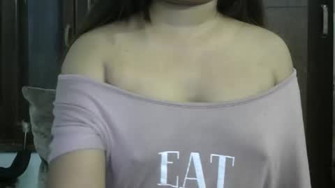 Snapshot of sexylavanya143 chatting on 10-11-25, 02:44 sexy lavanya online show from 10-11-25, 02:44