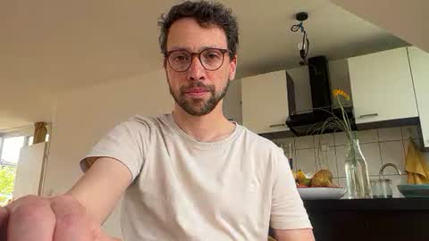 Snapshot of sexyleo8282 chatting on 05-18-26, 10:43 sexyleo8282 online show from 05-18-26, 10:43
