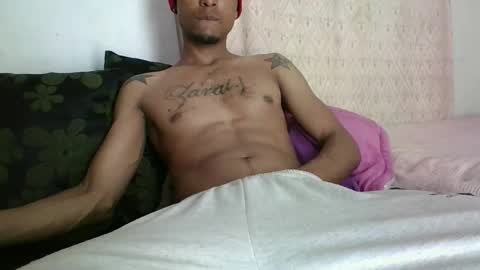 Snapshot of sexyleon69 chatting on 03-14-26, 06:41 Sexy leon online show from 03-14-26, 06:41