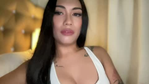 Snapshot of sexylovesappira chatting on 06-20-26, 08:55 maxine online show from 06-20-26, 08:55