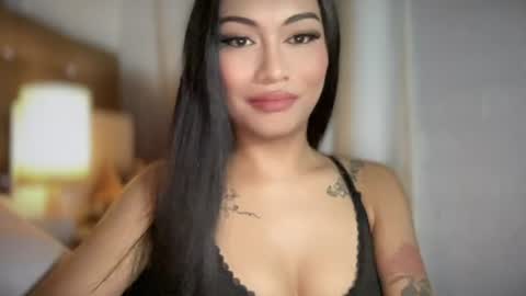 Snapshot of sexylovesappira chatting on 06-21-26, 07:27 maxine online show from 06-21-26, 07:27