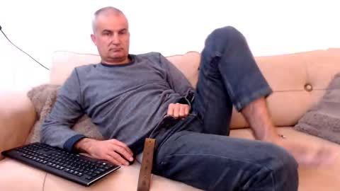 Snapshot of sexymaja77 chatting on 10-29-25, 04:37 David online show from 10-29-25, 04:37