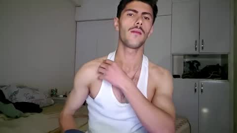 sexymann17 online show from 05-21-26, 09:11