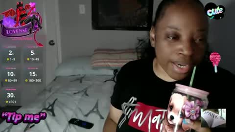 Snapshot of sexymona1218 chatting on 09-12-25, 08:53 SexyMona online show from 09-12-25, 08:53