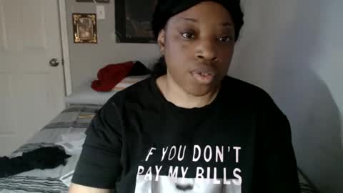 Snapshot of sexymona1218 chatting on 09-29-25, 12:32 SexyMona online show from 09-29-25, 12:32