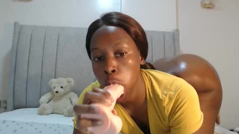 sexymonalisa1 online show from 03-28-26, 06:02