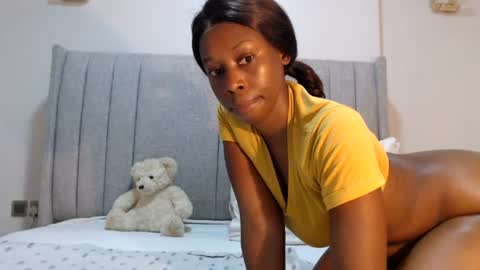sexymonalisa1 online show from 07-17-26, 06:31