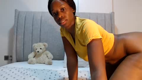 sexymonalisa1 online show from 07-25-26, 06:11