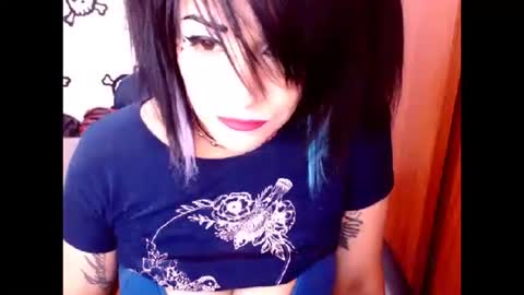Snapshot of sexymone0618 chatting on 03-22-26, 01:53 sexymone0618 online show from 03-22-26, 01:53