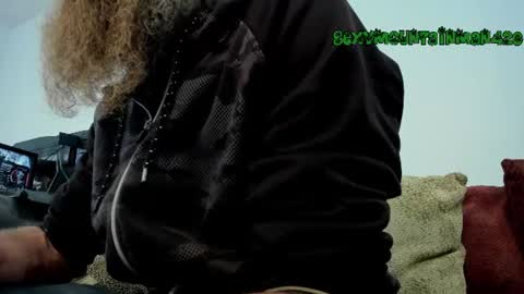 Snapshot of sexymountainman420 chatting on 06-09-26, 05:19 Sexymountainman420 online show from 06-09-26, 05:19