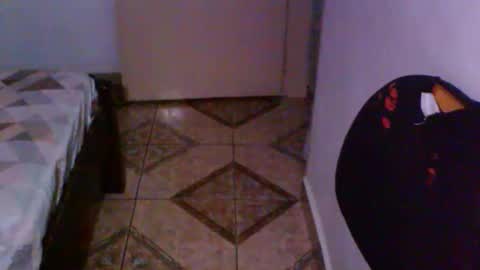 Snapshot of sexyoldwet chatting on 01-13-26, 11:10 AnneSofia online show from 01-13-26, 11:10