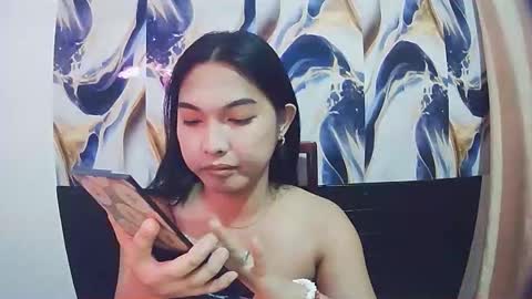 sexypetiteraine online show from 04-22-26, 12:39